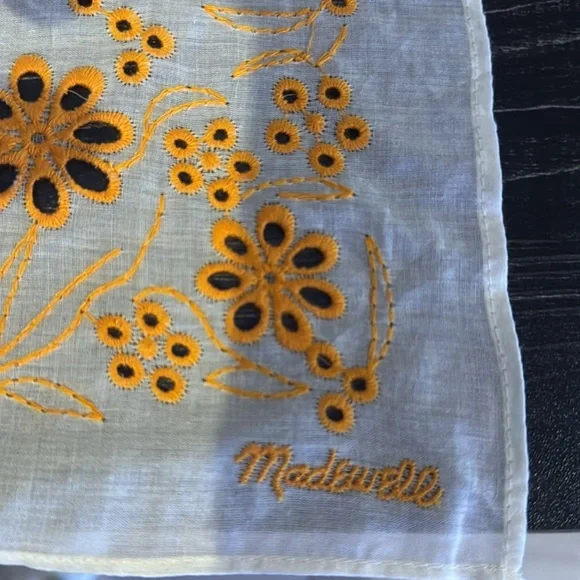 Madewell square cotton embroidered neckerchief - Picture 2 of 2